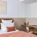 1.75 Paris La Source