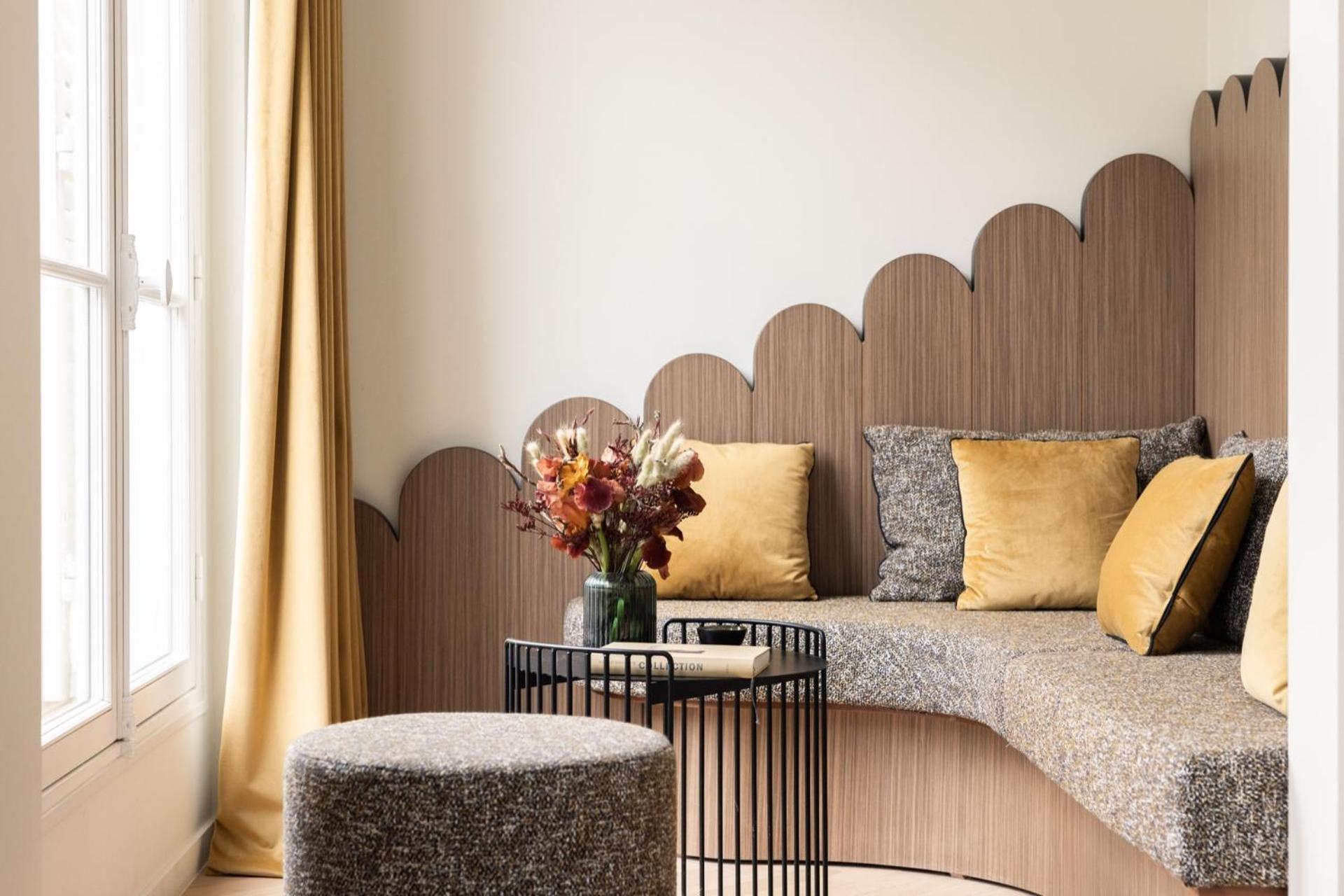 1.75 La Source Parigi