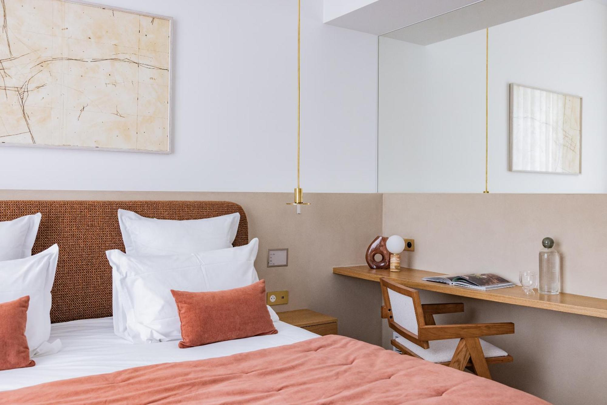 1.75 La Source * Parigi