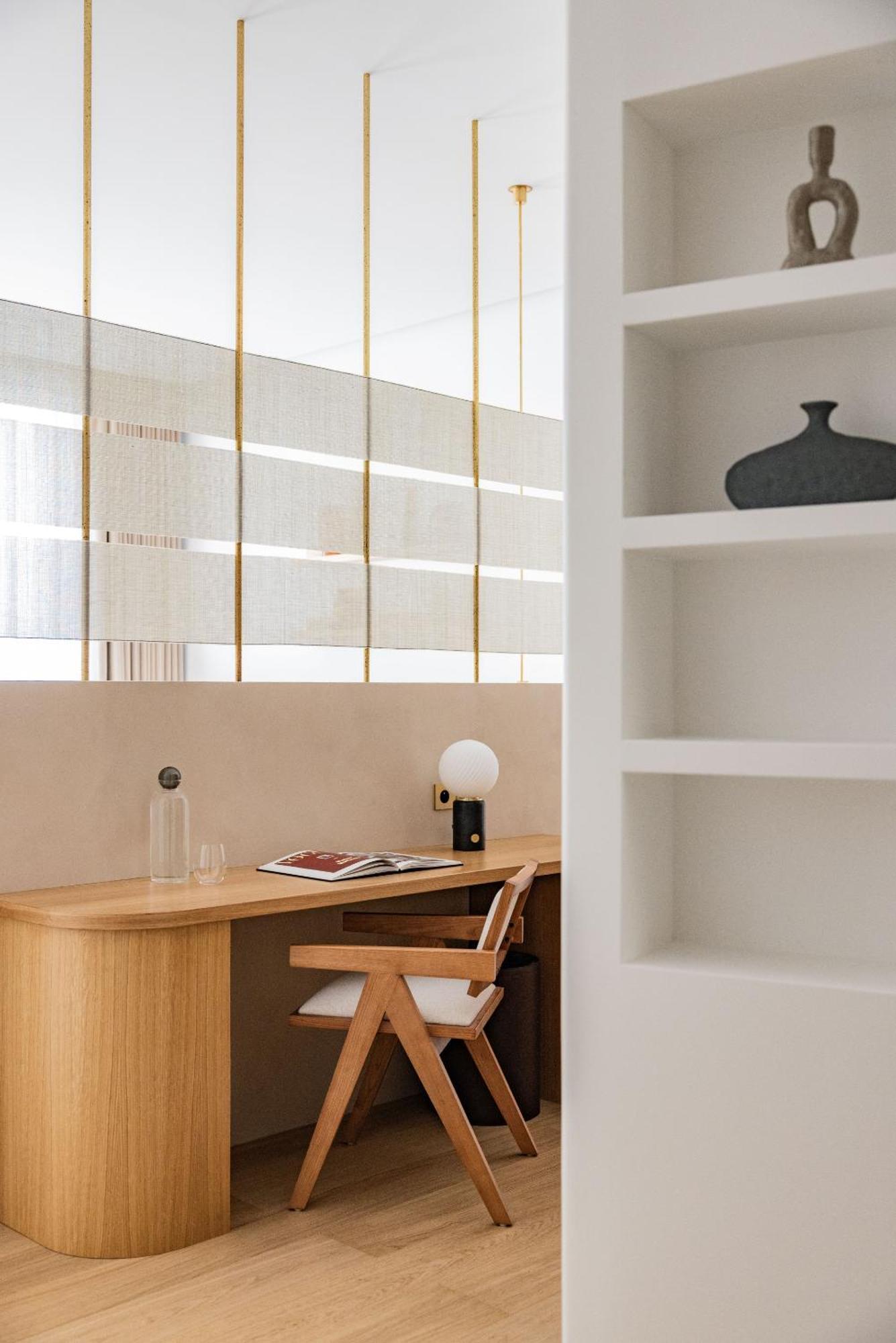 1.75 La Source * Parigi