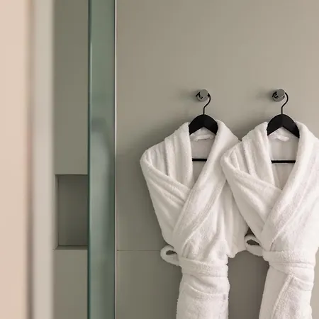 1.75 La Source Apartment Paris