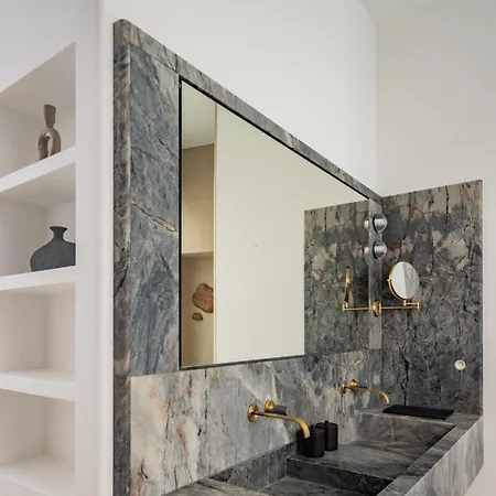 Apartment 1.75 La Source Paris