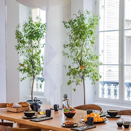 1.75 La Source Apartment *